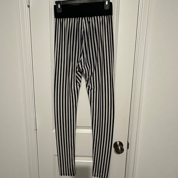 4everyoung Pants - Black & White Striped 4everyoung Womens Leggings L Polyester/Spandex